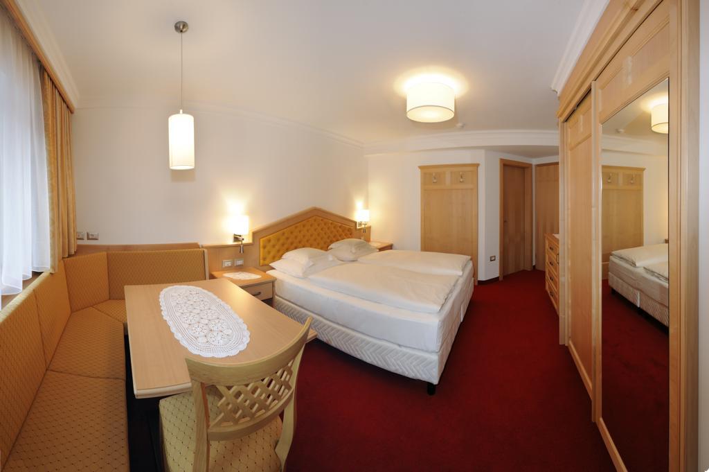 Hotel Ingram Selva di Val Gardena Phòng bức ảnh